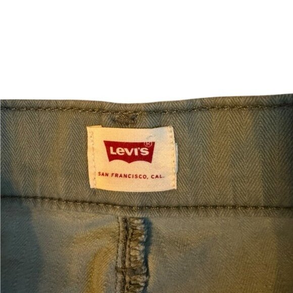 Levi’s Women’s Bermuda Shorts Size 30 Festival Hi-Rise Army Green Classic Modest - Picture 7 of 12